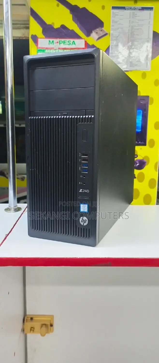 Desktop Computer HP Z240 8GB Intel Core I5 HDD 500GB