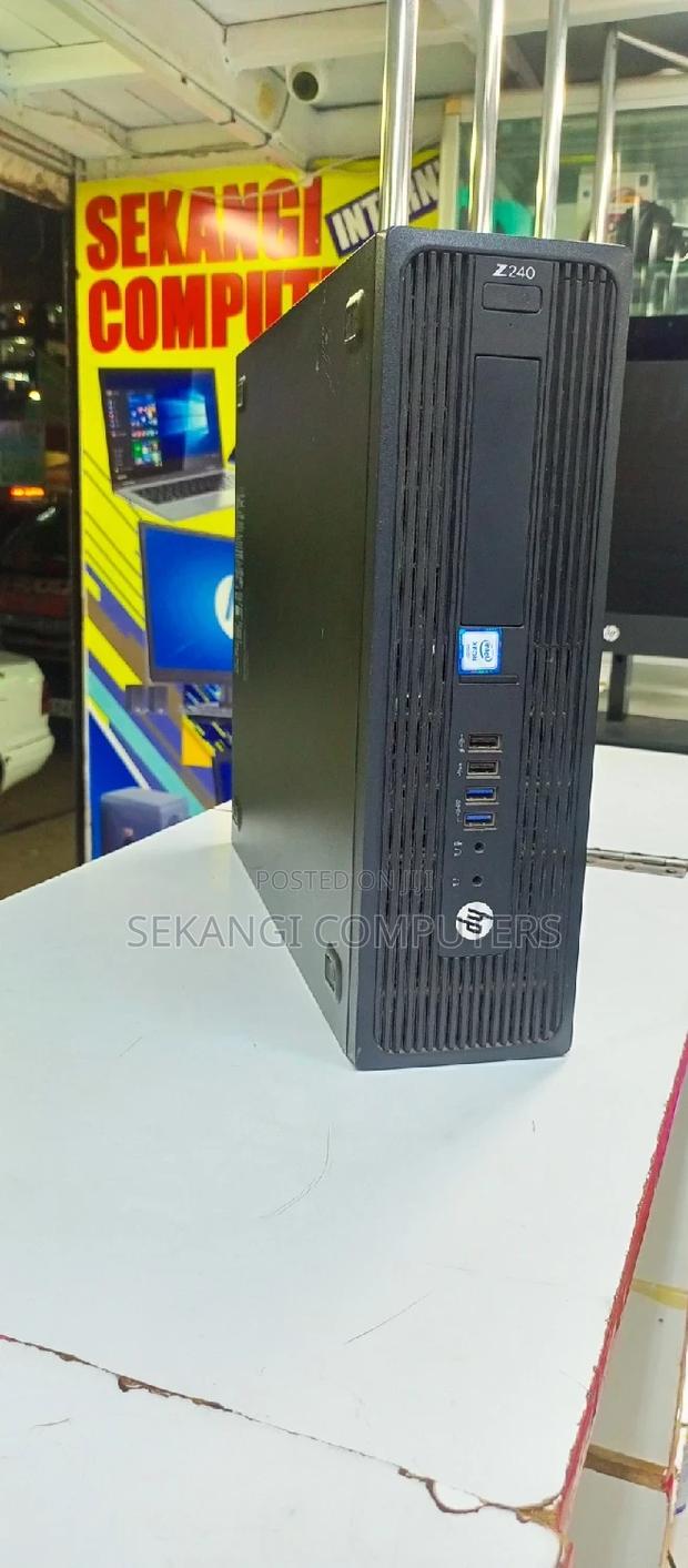 Desktop Computer HP Z240 8GB Intel Xeon HDD 500GB