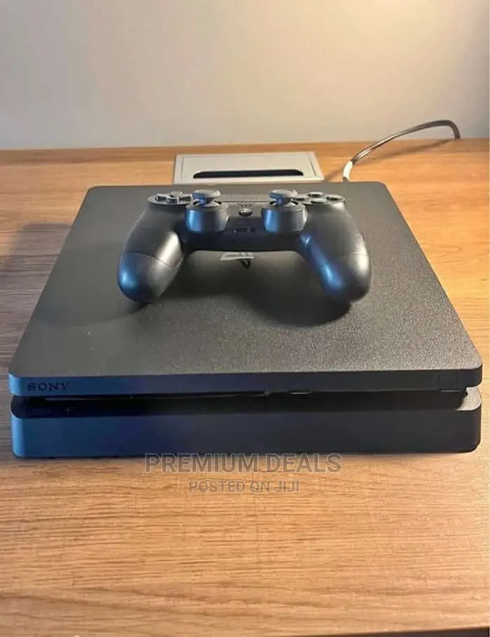 Clean Like New Ps4 Slim Plus One Controller