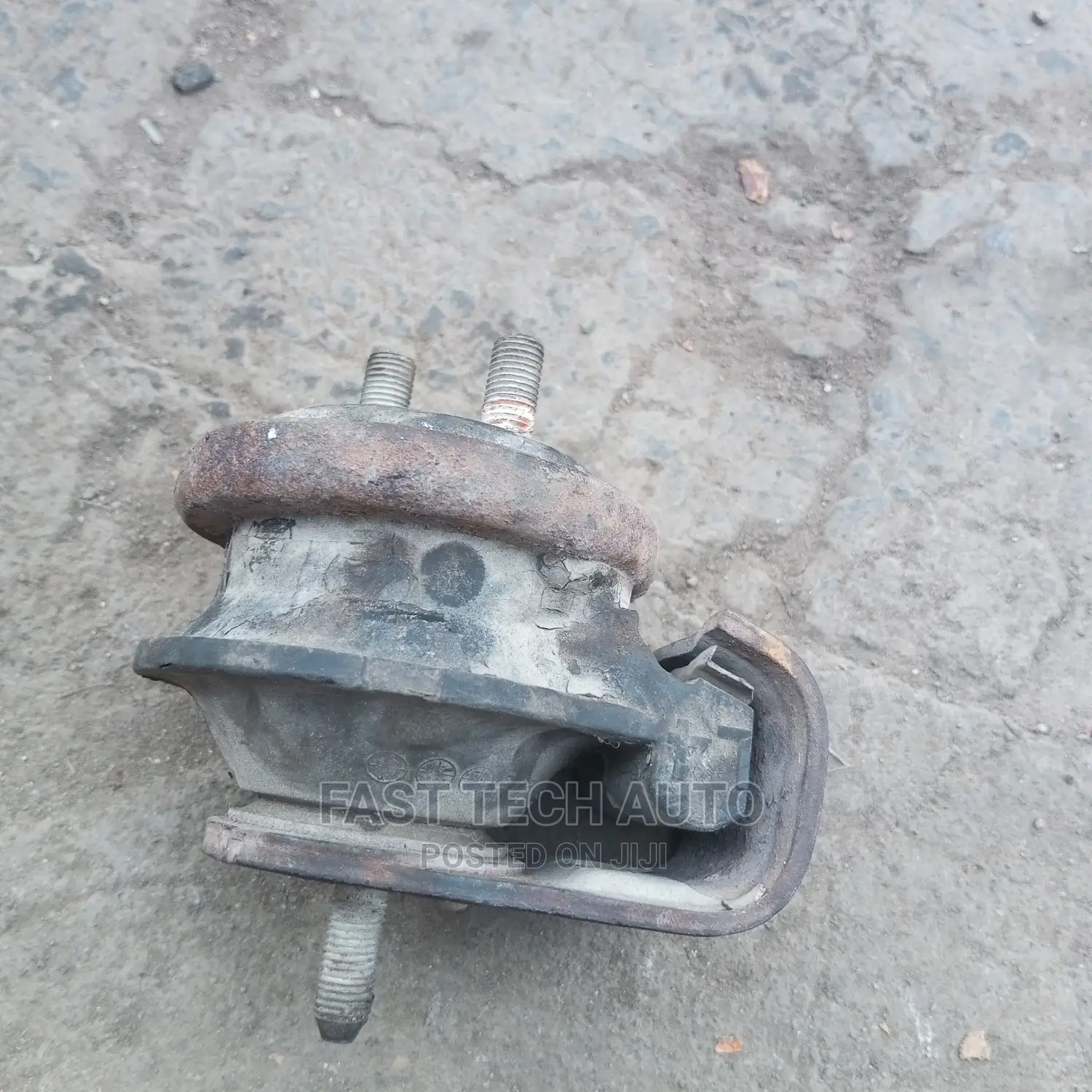 Suzuki Escudo Engine Mounting