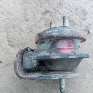 Suzuki Escudo Engine Mounting