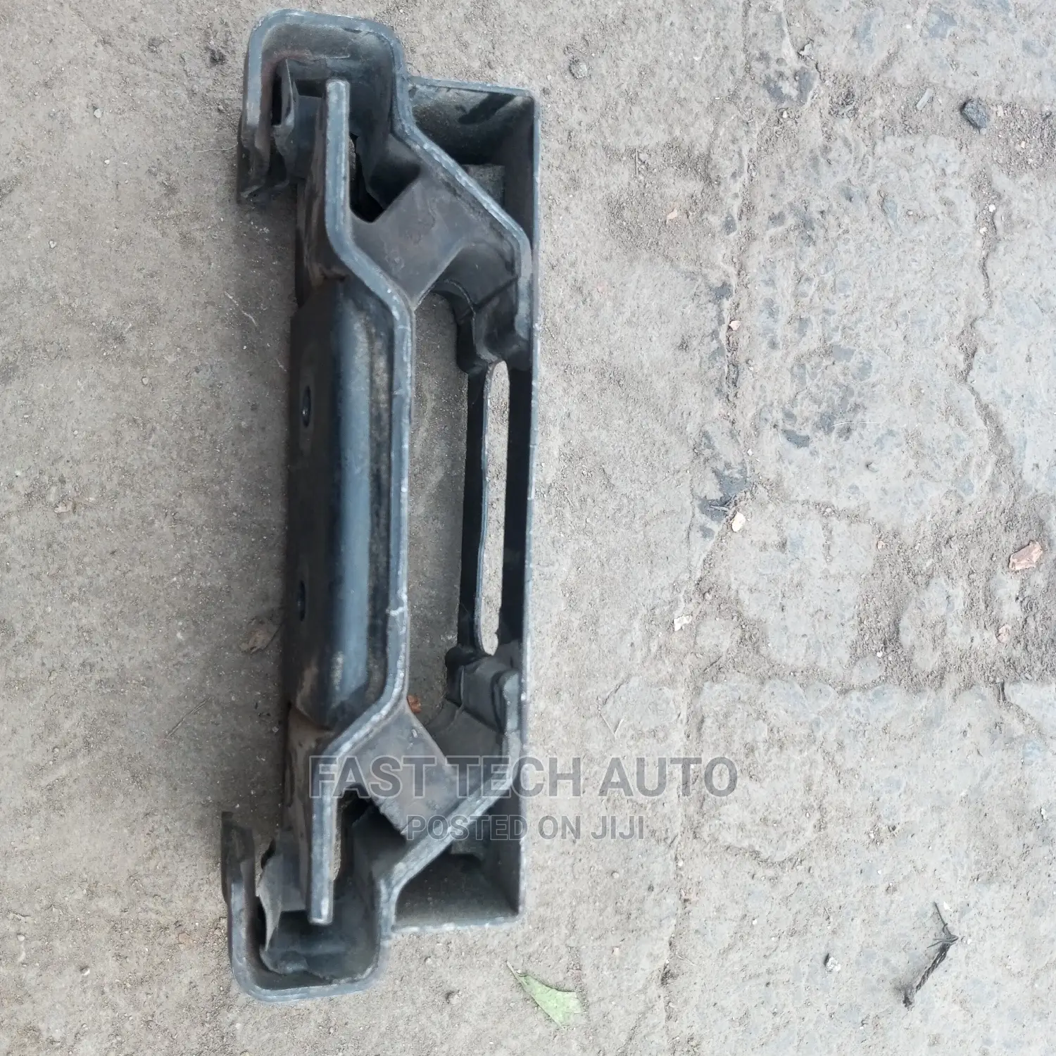 Suzuki Escudo Gear Box Mounting