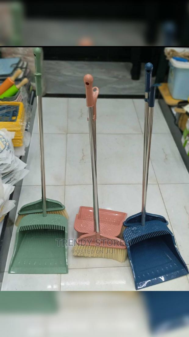 Standing Dust Broom With Dust Pan