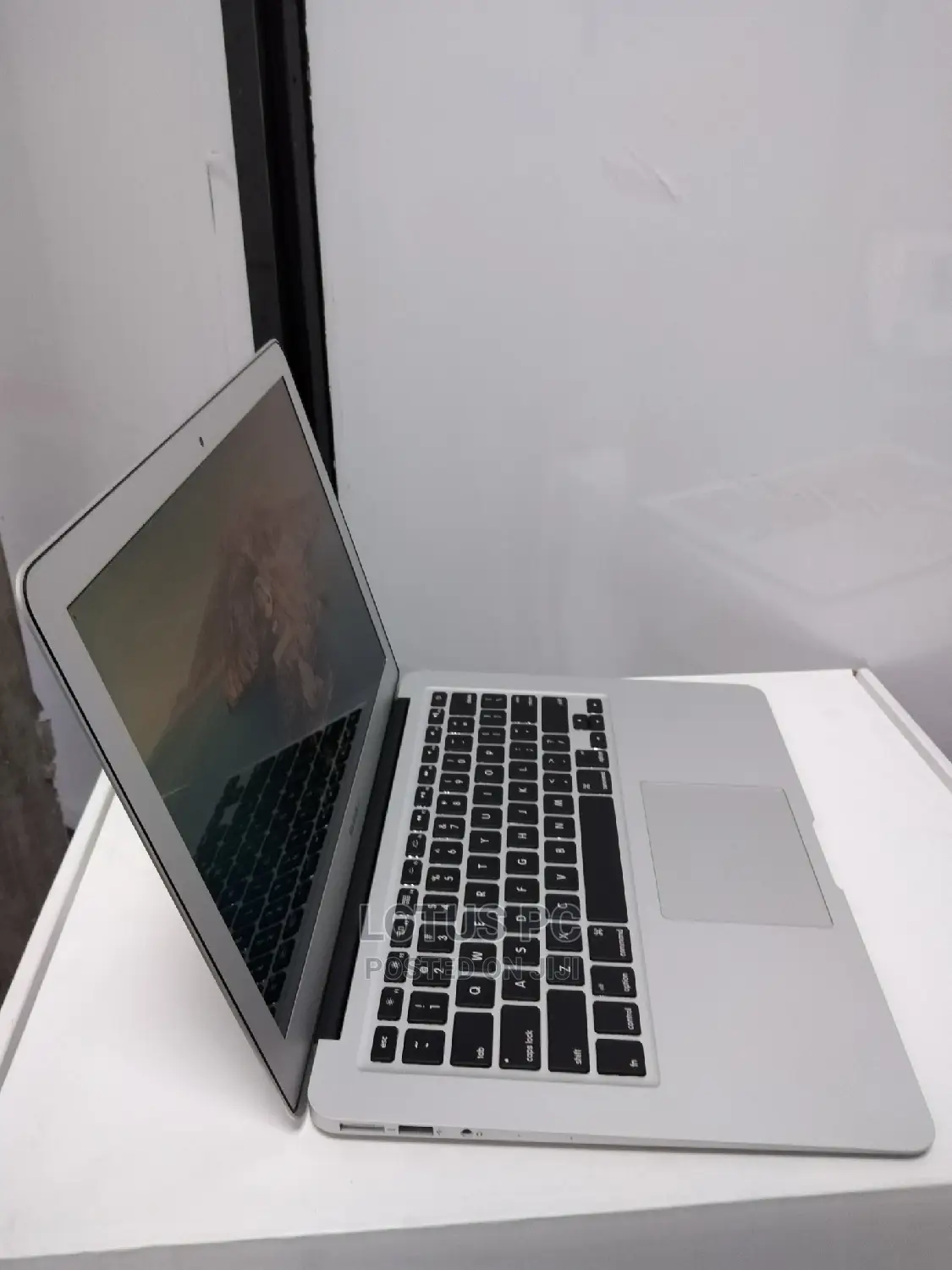 Laptop Apple MacBook Air 2015 8GB Intel Core I5 SSD 256GB