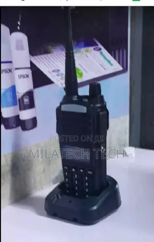 Baofeng UV-82 8W UHF VHF Walkie Talkie Dual Band 10km Long R