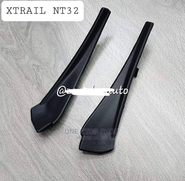 Xtrail Replacement Windscreen Finisher