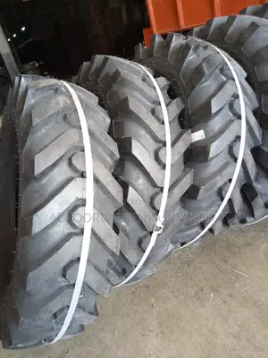 14.00 - 24 BKT Industrial
