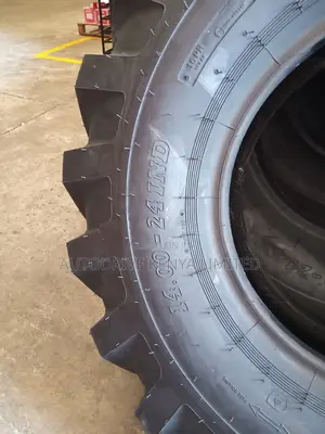 14.00 - 24 BKT Industrial