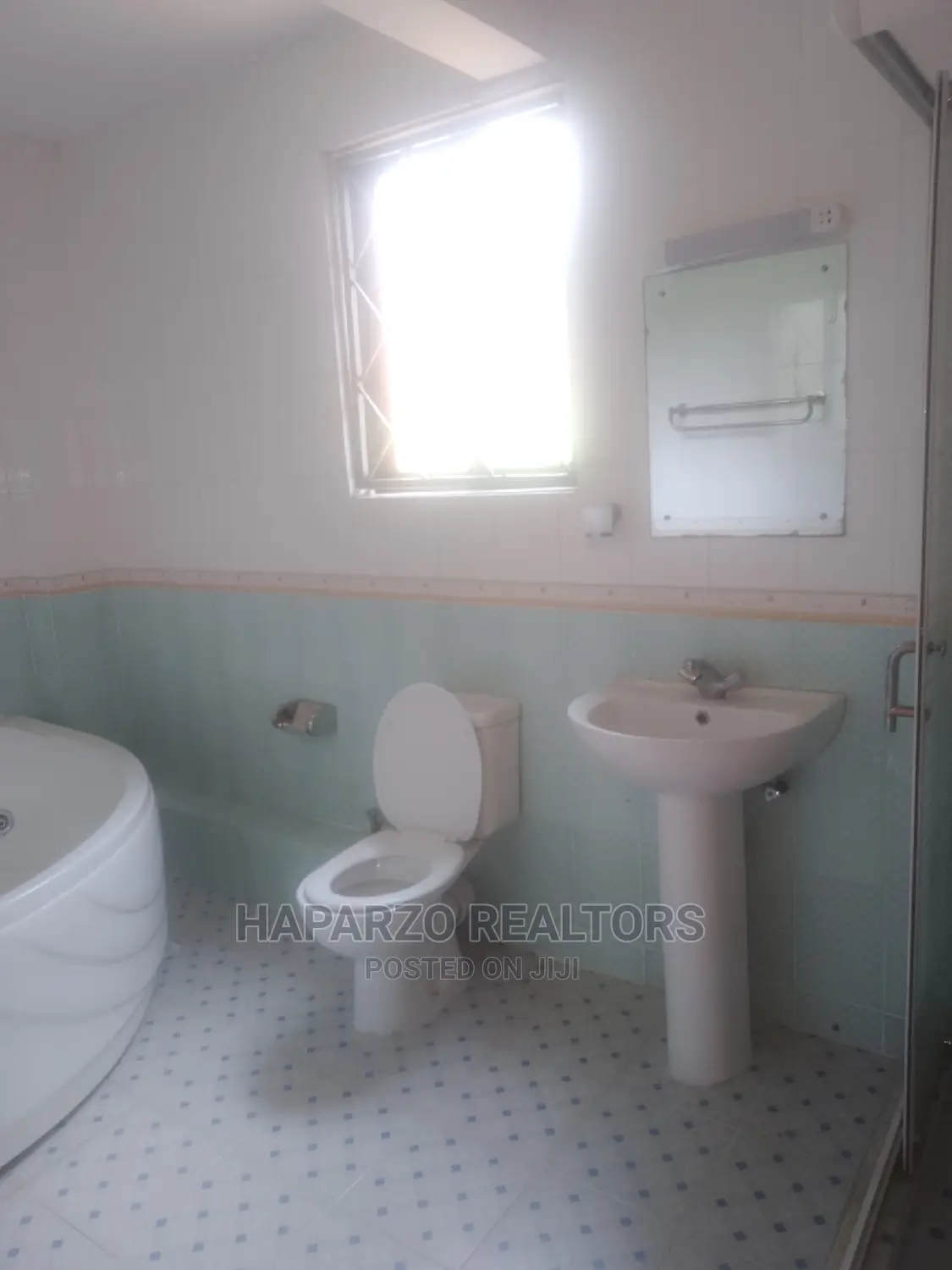 3bdrm Apartment in Riverside for rent