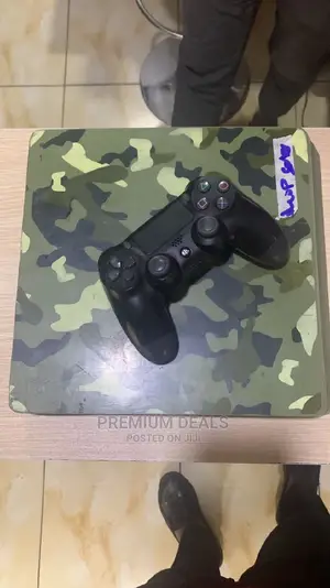 Combat Ps4 Slim With One Pad