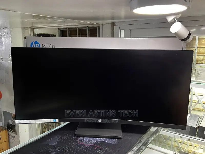 HP M34d 34" WQHD USB-C Curved Monitor