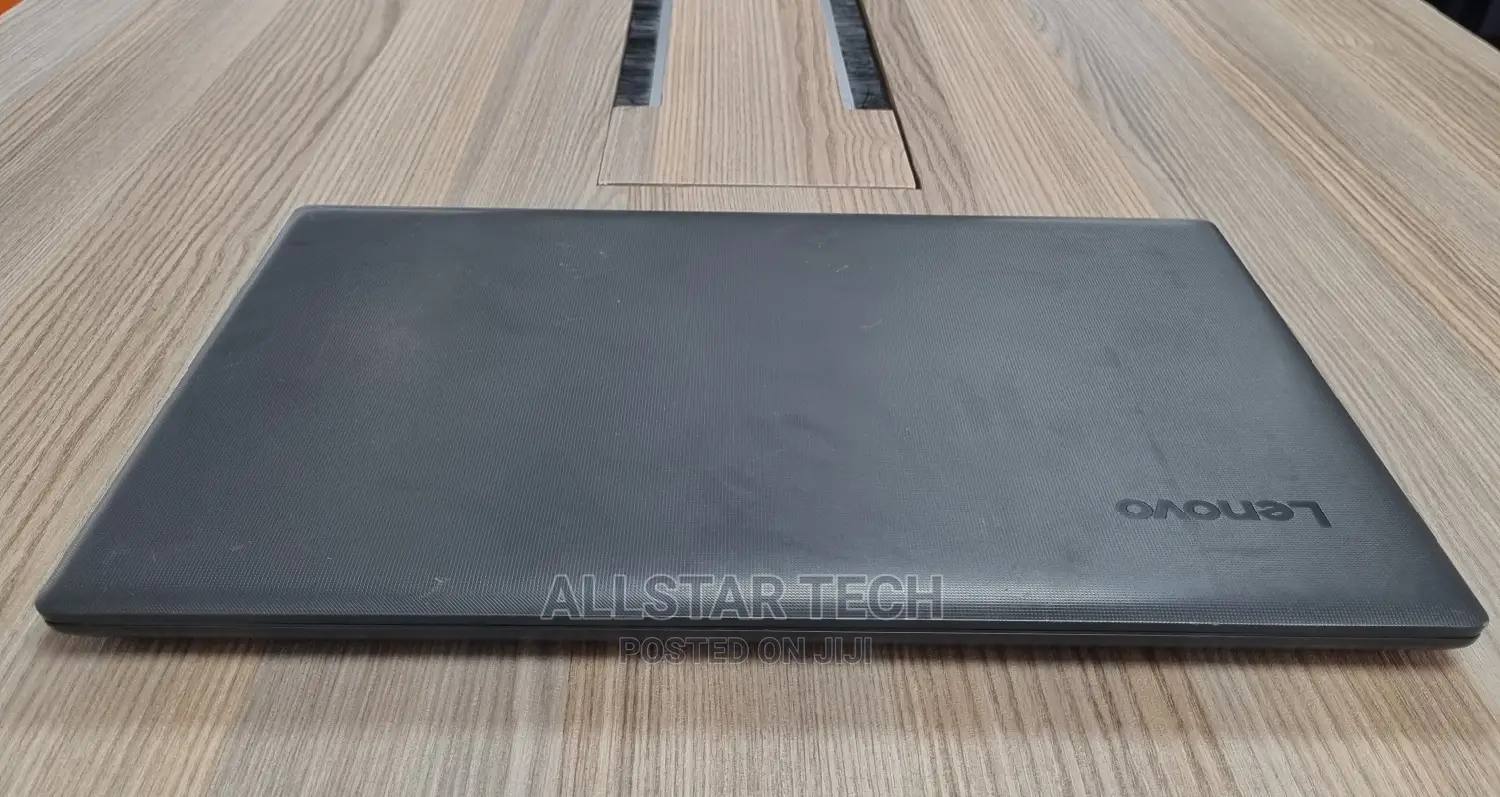 Laptop Lenovo IdeaPad 130 4GB Intel Core I5 HDD 1T