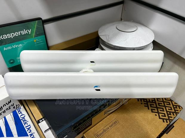 Ubiquity Lap-120 Liteap Ac Access Point - main view