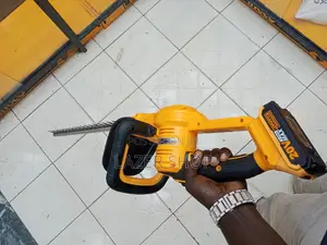 Cordless Fence Trimmer