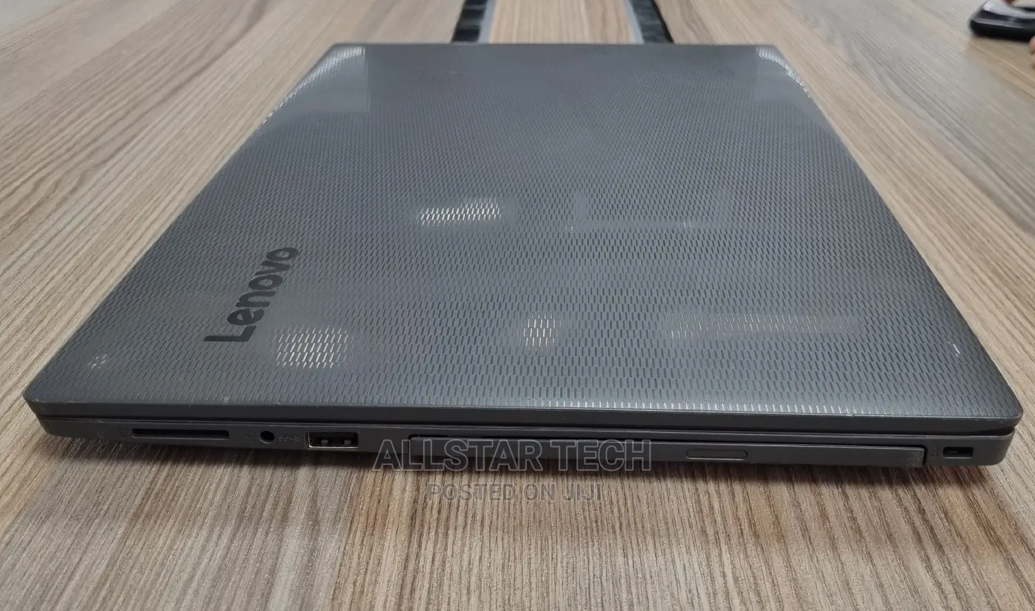 Laptop Lenovo V130 4GB Intel Core I5 HDD 500GB
