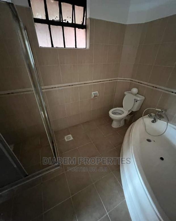 3bdrm Apartment in Valley Arcade for rent - thumbnail 2