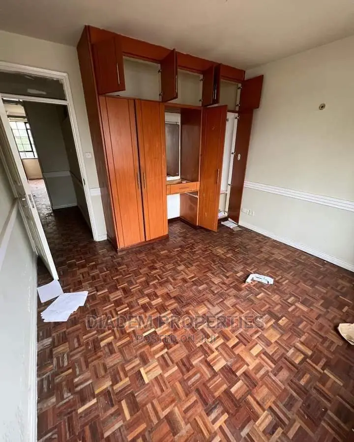 3bdrm Apartment in Valley Arcade for rent
