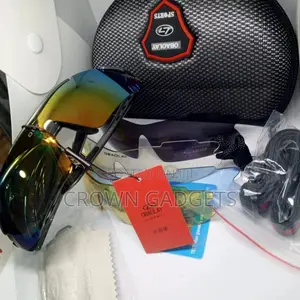 STYLISH AND DURABLE Polarized Sports Sunglasses