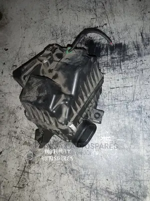 Honda CR-V RM1 Air Cleaner Housing