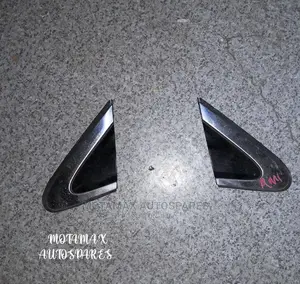 Honda CR-V RM1 Wing Finisher ( Price Per Piece)