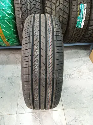 215/60r17 Kumho Tire