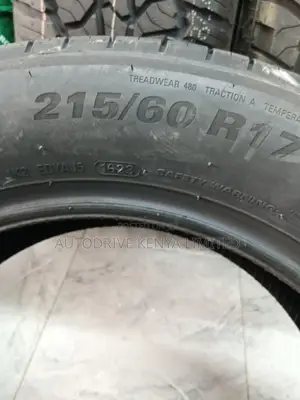215/60r17 Kumho Tire