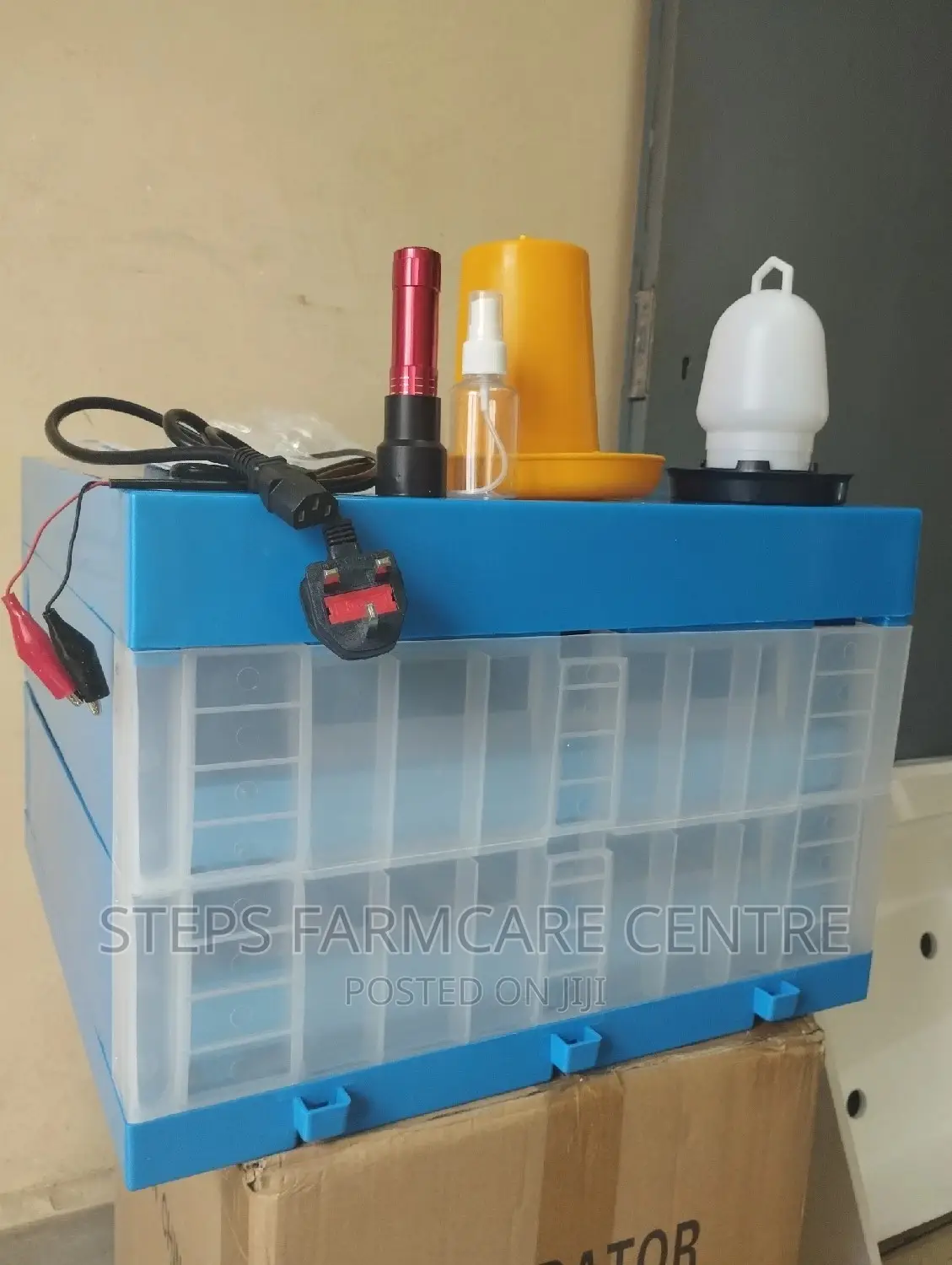 Automatic 128 Eggs Incubator With Ac and DC Inputs