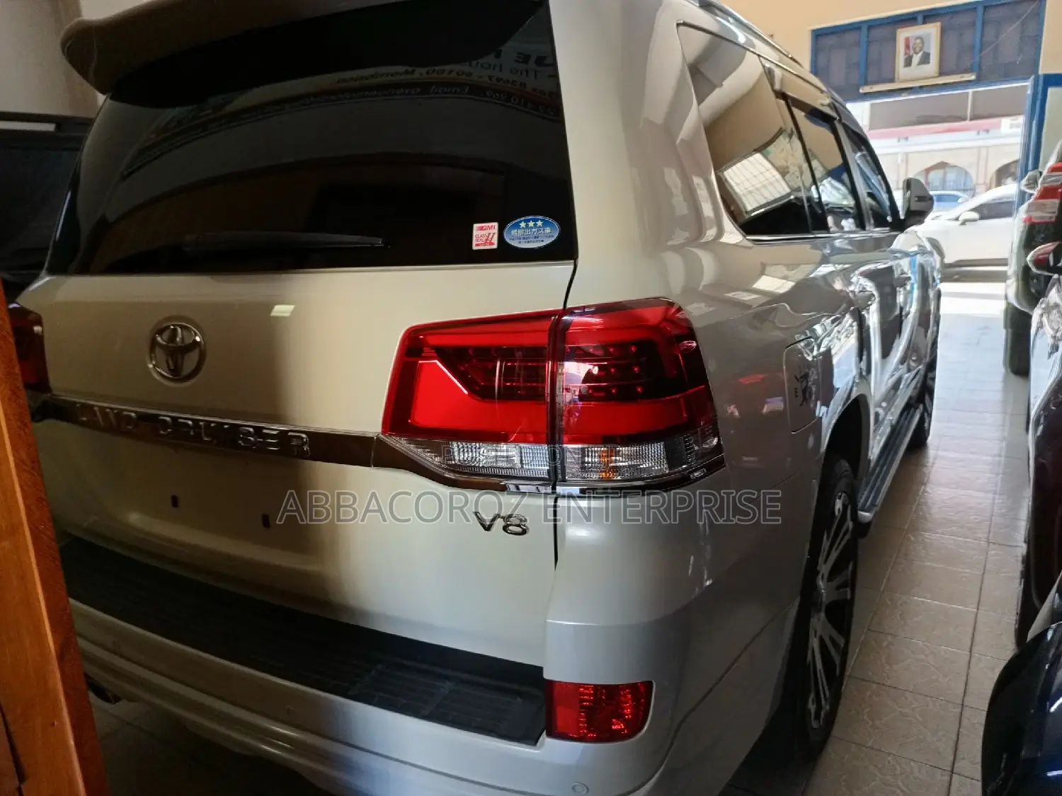 Toyota Land Cruiser 4.6 V8 ZX 2017 White