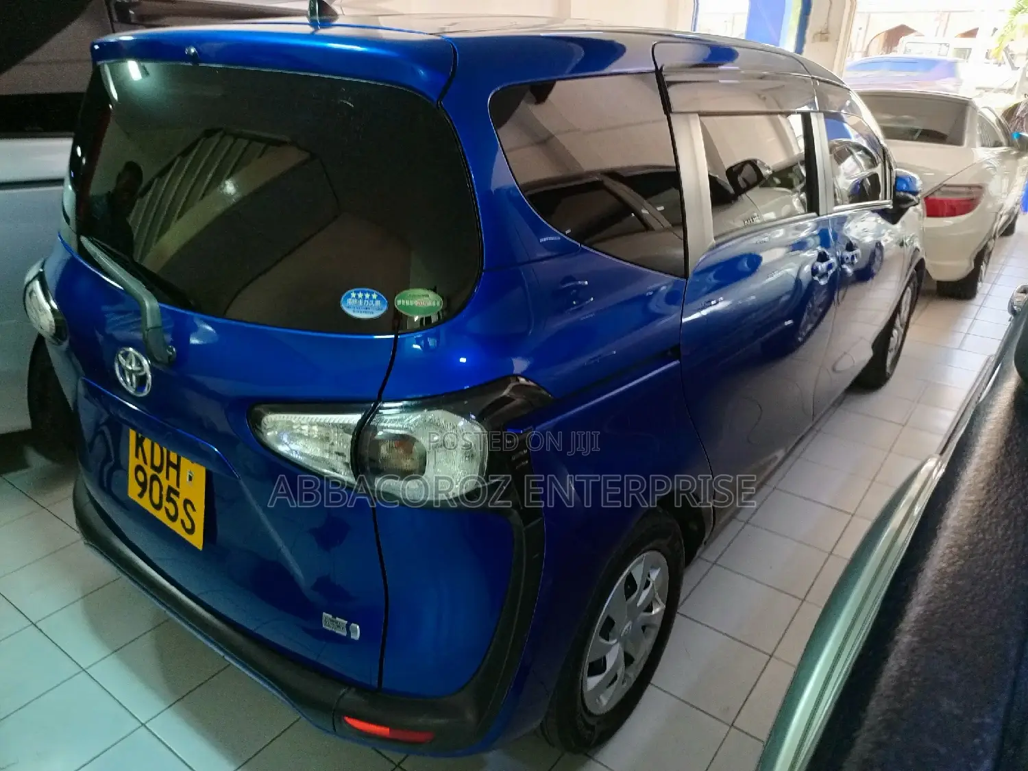 Toyota Sienta 1.5 FWD 2015 Blue