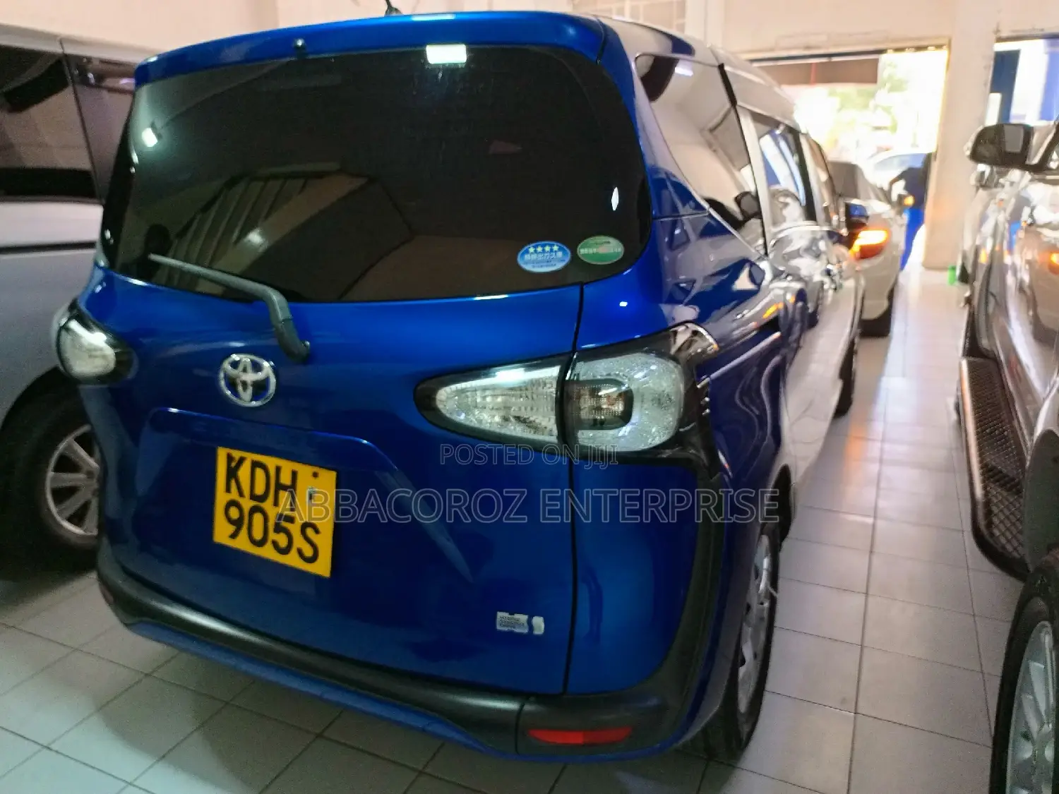 Toyota Sienta 1.5 FWD 2015 Blue