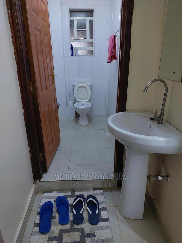 Stelvic Luxurious One Bedroom Airbnb - thumbnail 9