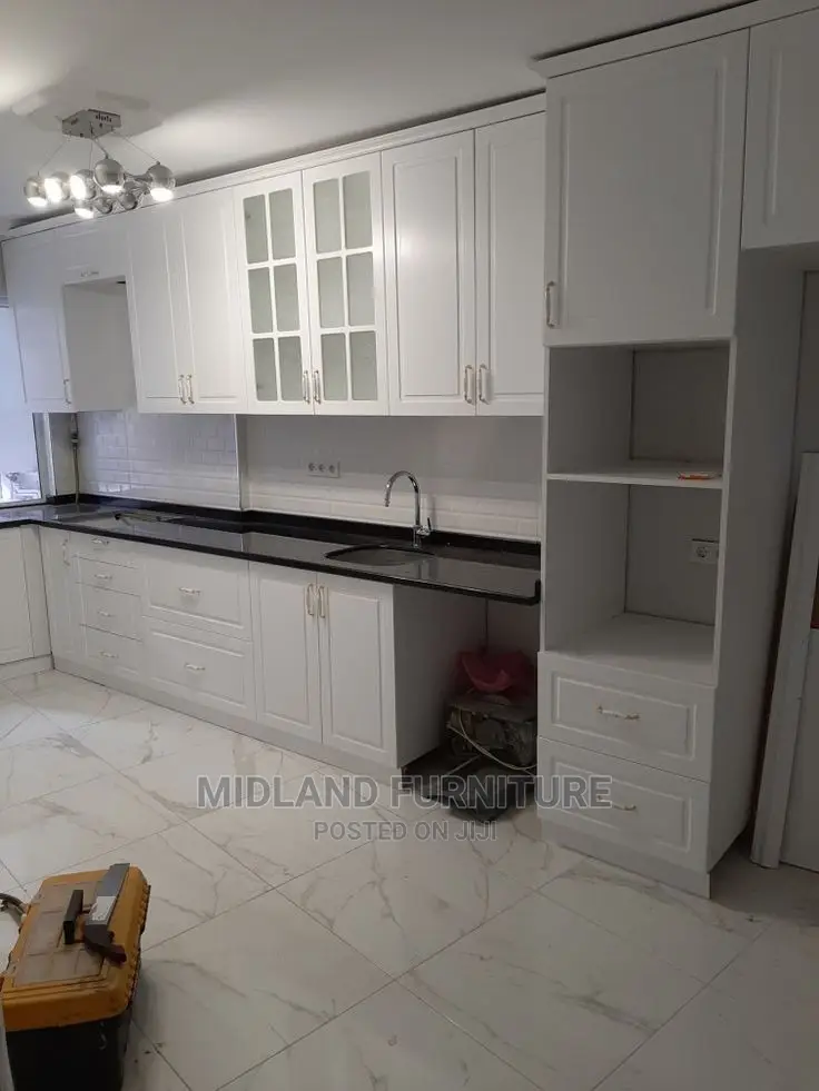 Kitchen/ Wardrobe Installation / Kitchen Cabinet
