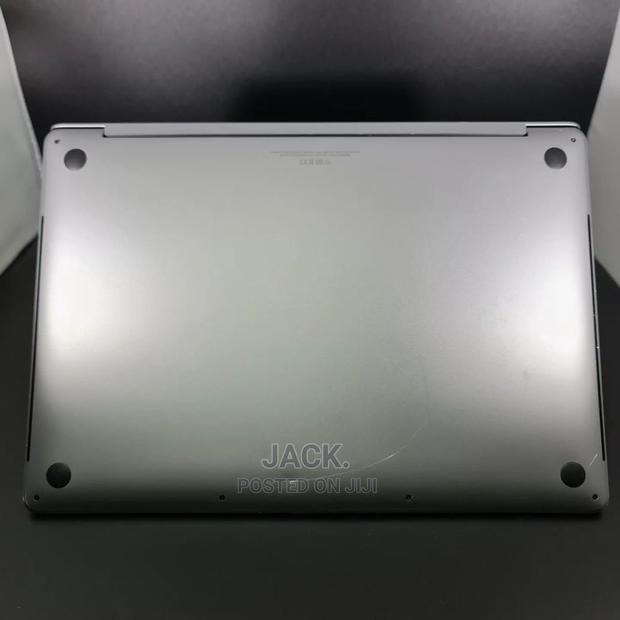 Laptop Apple MacBook Pro 2019 32GB Intel Core I9 SSD 1T - thumbnail 4