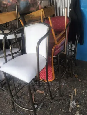 Elegant Bar/ Counter High Stools