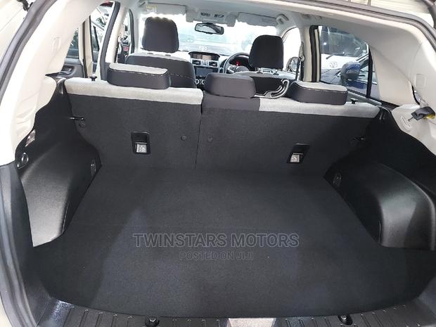 Subaru XV 2017 Beige - thumbnail 4