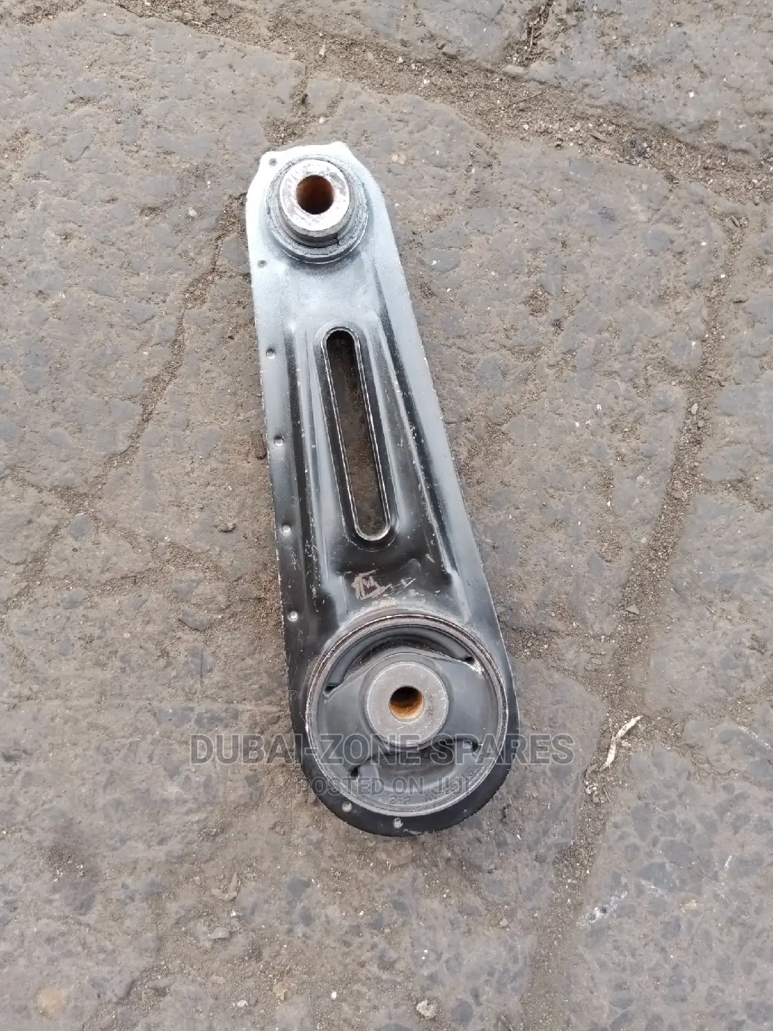 Gearbox Mount Nissan Serena, Lafesta, Extrail Available.