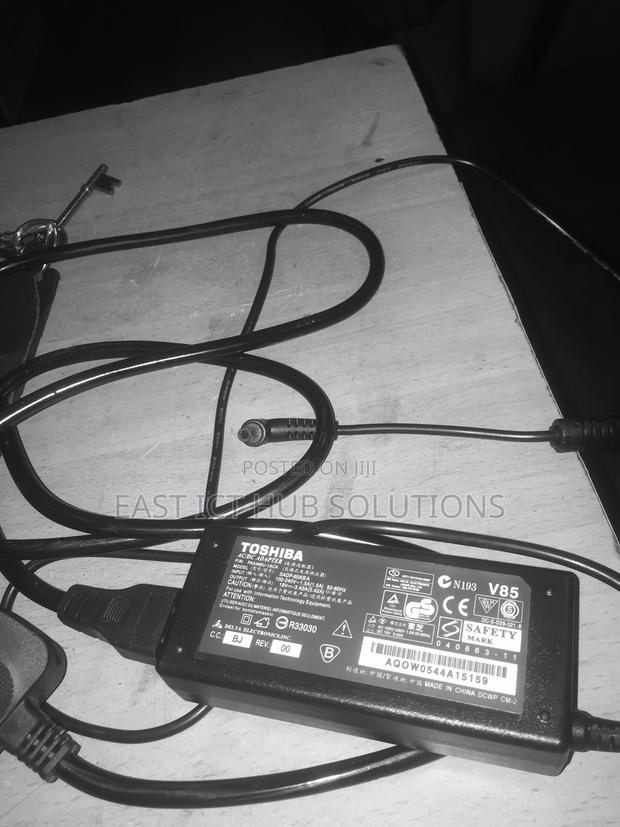 All Types of Laptop Chargers - main view