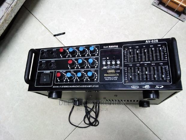 Stereo Amplifier - thumbnail 2