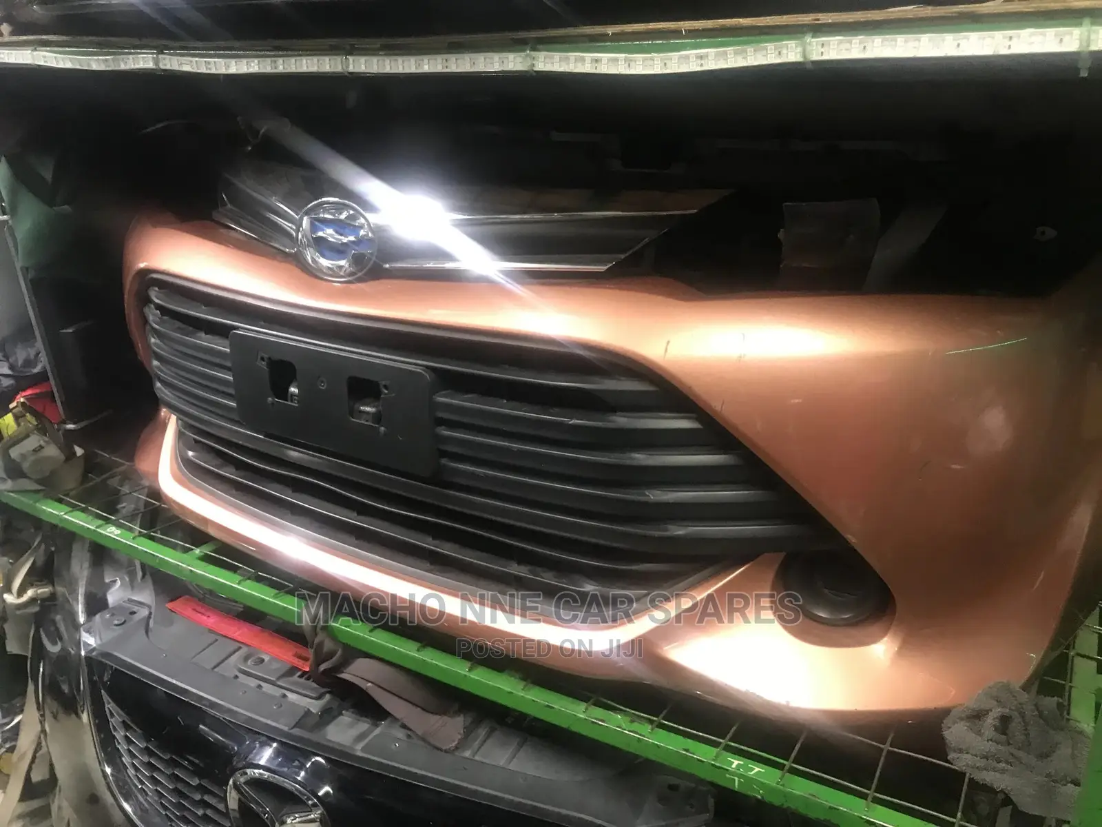 Toyota Fielder 165 Nosecut (Non Xenon