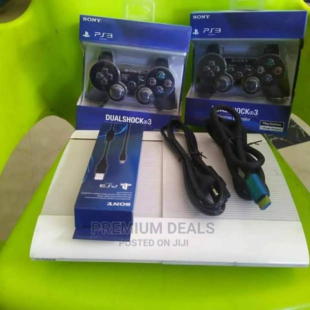 Superslim Ps3 With Two Pads Plus 10games