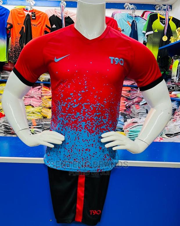Original Nike Uniforms - thumbnail 2