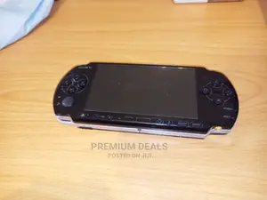 PSP Chipped With 8games