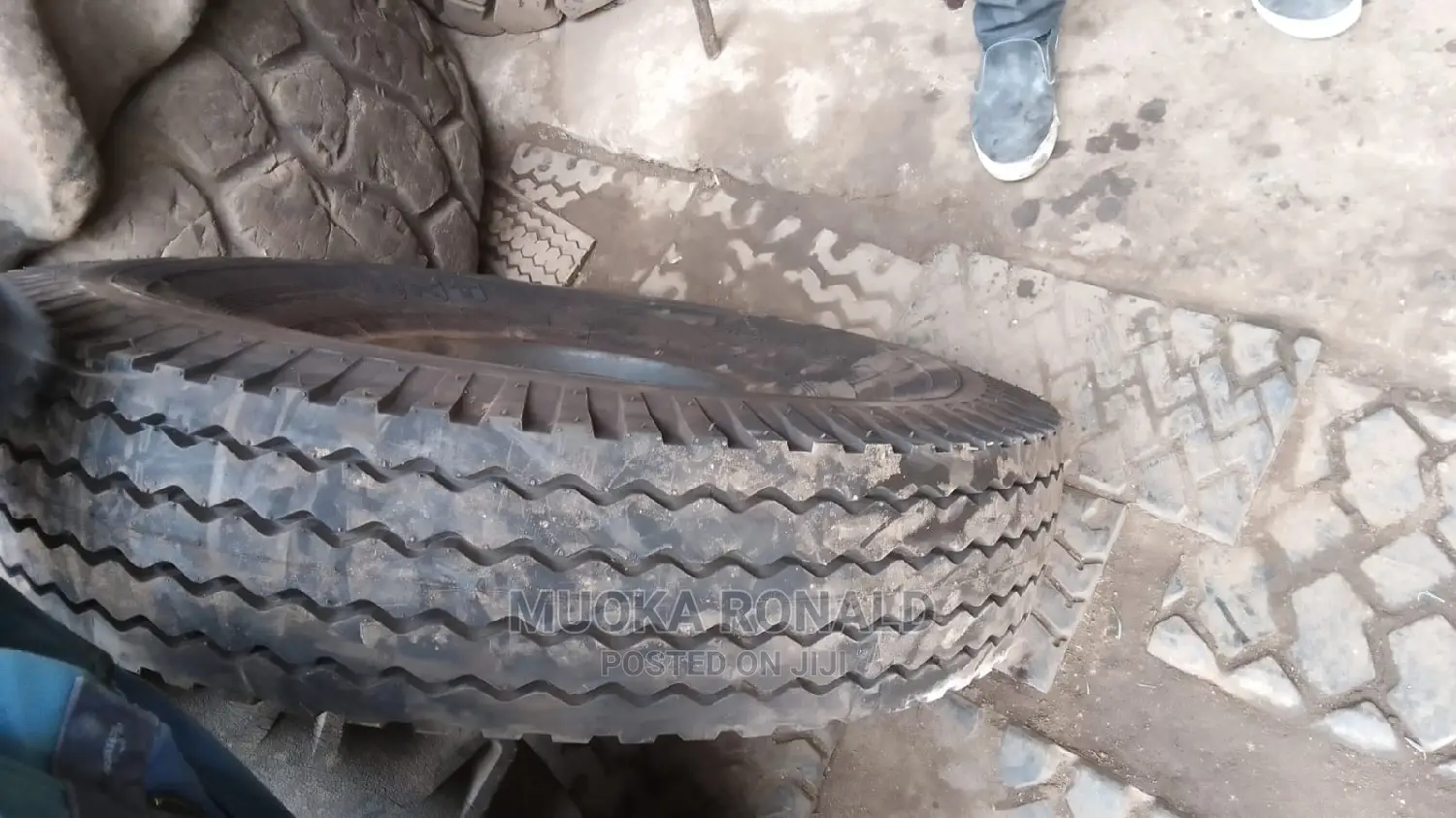 10.00-15 Bk Tyre (NYLON Tyre