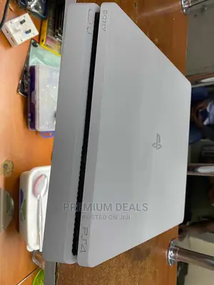 Sealed Ps4 Slim White