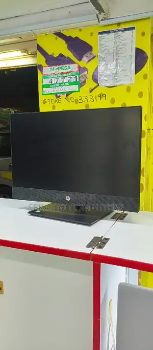 Desktop Computer HP AiO 22 8GB Intel Core I5 SSD 256GB