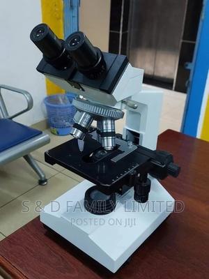 Biological Microscope - main view
