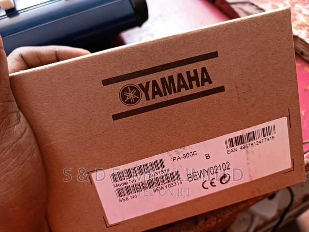 Yamaha Keyboard Adapter PA 300C - thumbnail 2