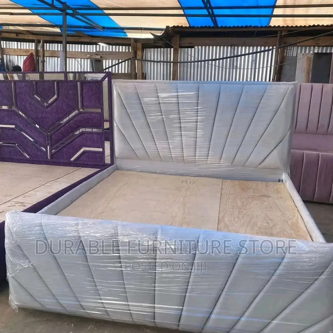 Quality Tufted Bed 5by 6