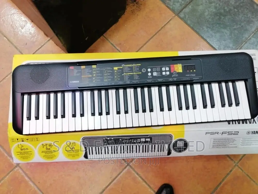 Yamaha PSR-F52 Keyboard