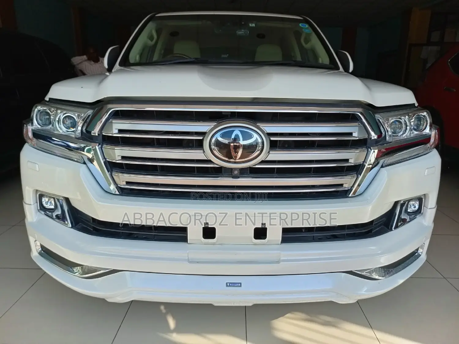 Toyota Land Cruiser 4.6 V8 ZX 2020 Pearl
